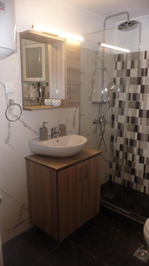 D&J Central Appartment Ioannina Luaran gambar